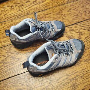 Women's Merrell Hiking Shoe.  Size 7, Blue/Gray, Vibram Sole, Lace up.